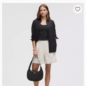 Lulu lemon City Essentials Shoulder Bag 4L